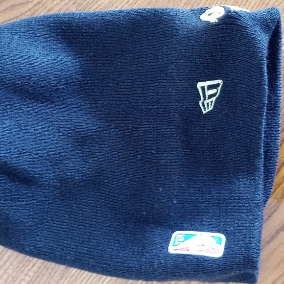 NBA Toronto Winter Hat - Picture 6 of 6